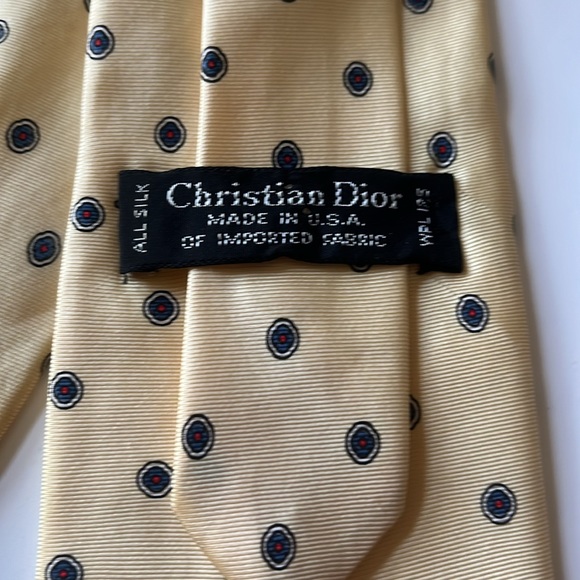 Christian Dior Yellow Silk Tie with Blue & Red Design Made in USA - Picture 4 of 6